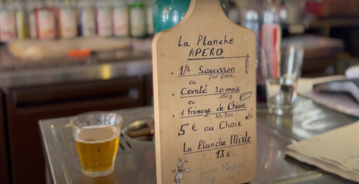 LE BISTROT DES CLAQUETS