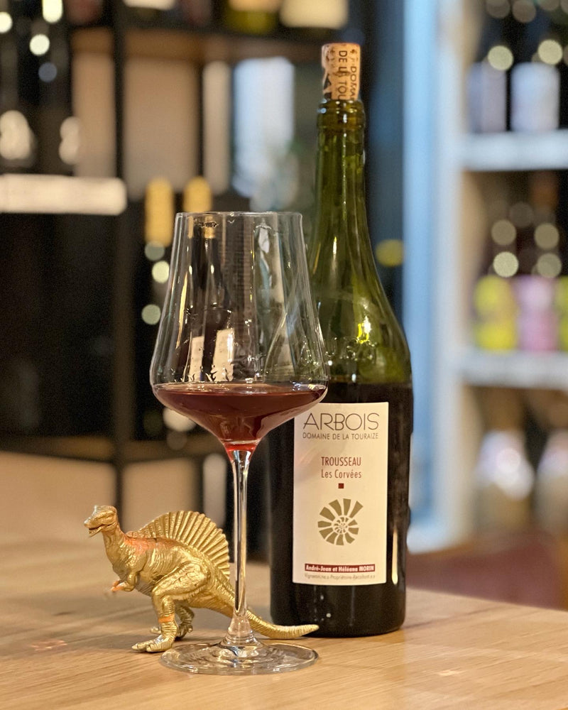 Les Corvees is a natural wine by Domaine de la Touraize