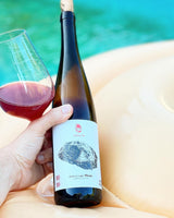 Manna 2022 from Marto wines is a scrumptious red/white blend natural wine