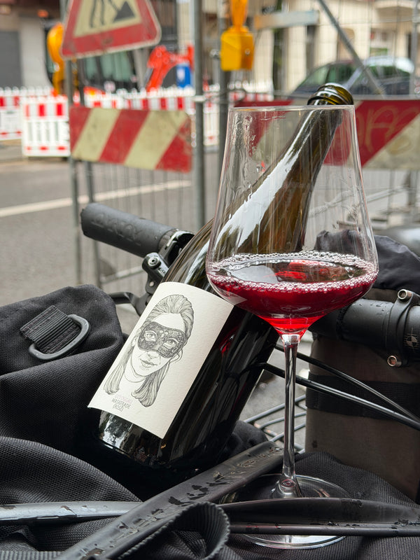 Gut Oggau | Maskerade Rose NV | MORE Natural Wine