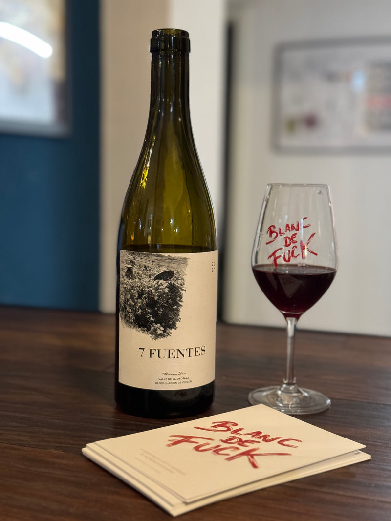 7 Fuentes is a natural wine crafted by Suertes del Marques, in the Tenerife region