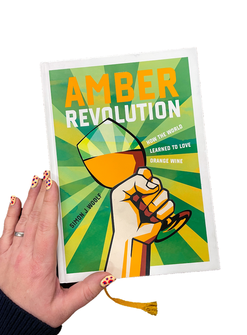 „Amber Revolution“ buch von Simon J. Woolf