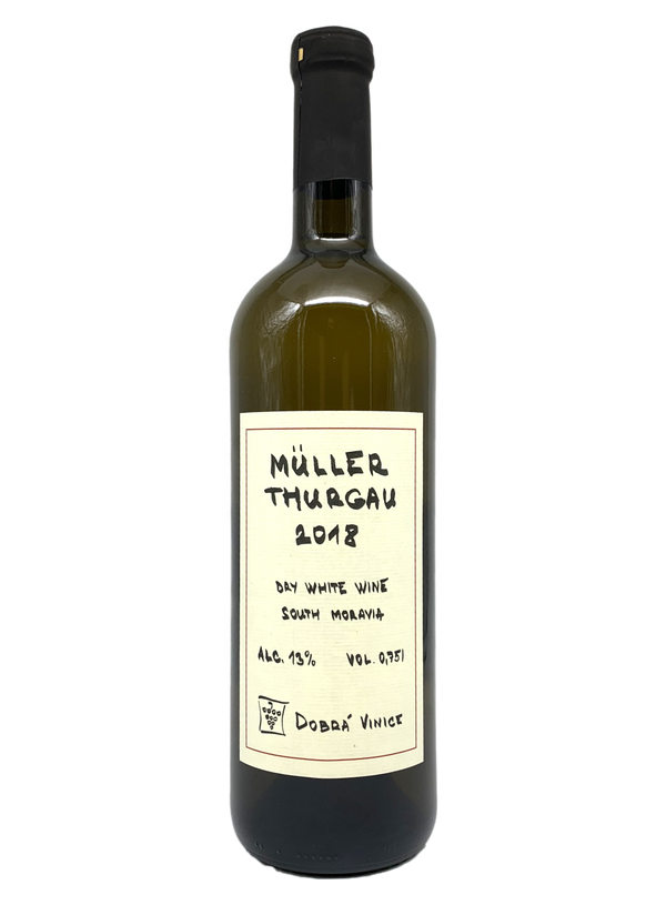 Müller Thurgau | Natural Wine by Dobra Vinice.
